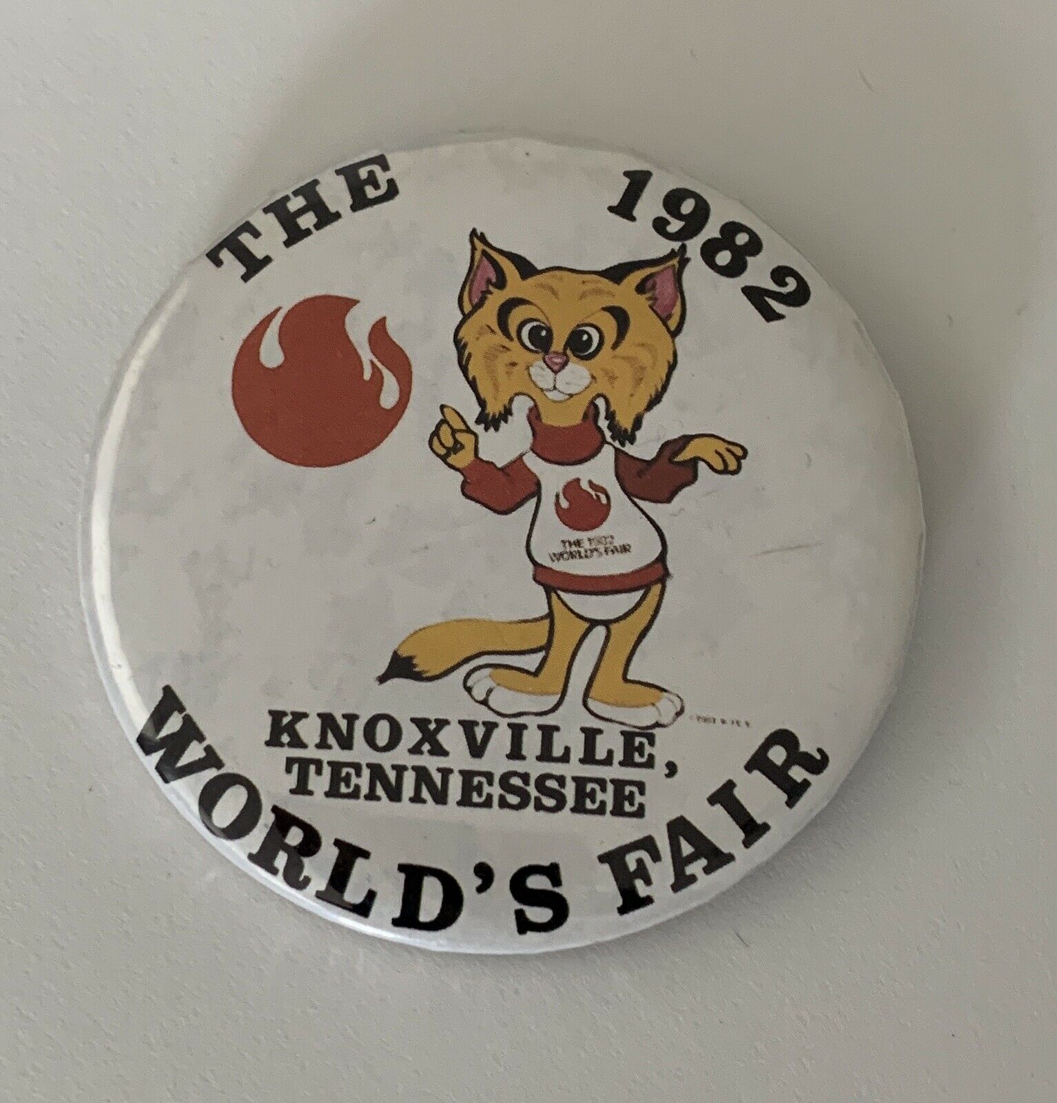 1982 World's Fair Large Pin Back Button Knoxville, Tennessee Vintage
