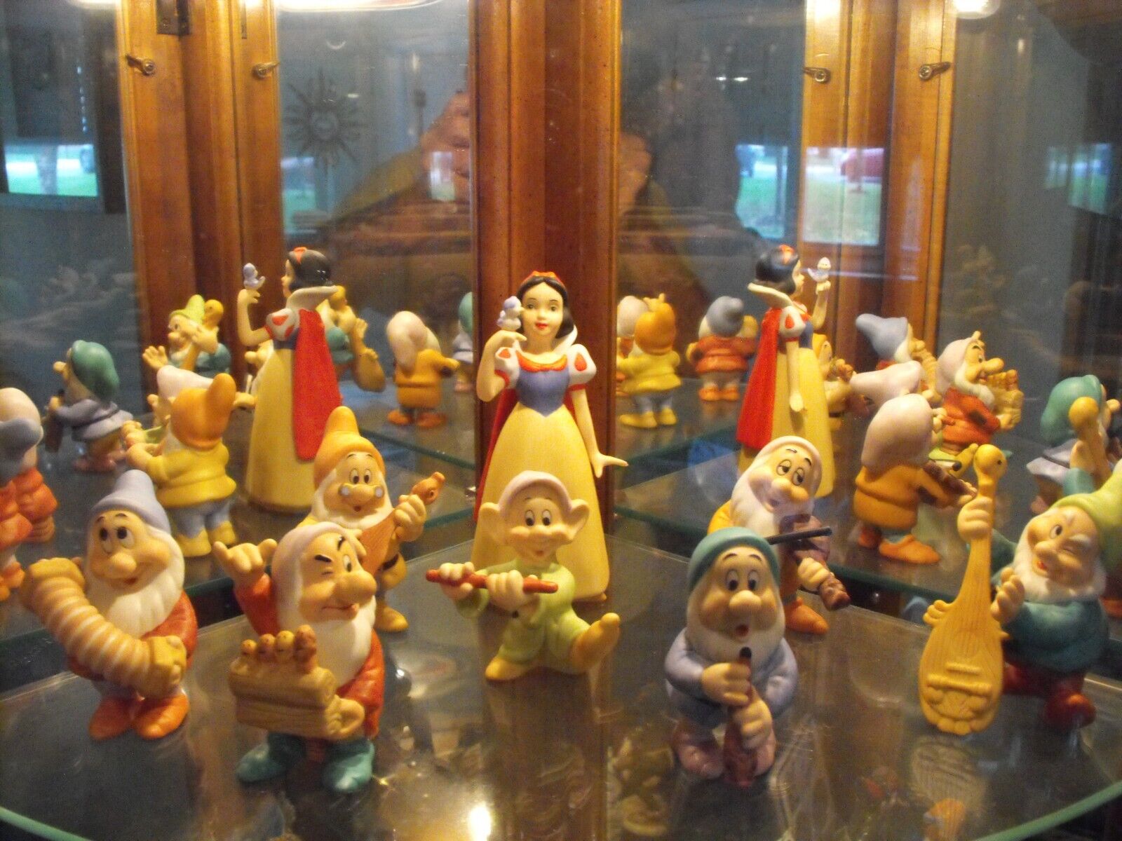 Vintage Disney Snow White The 7 Dwarfs Ceramic Figures Absolutely Perfect Photos