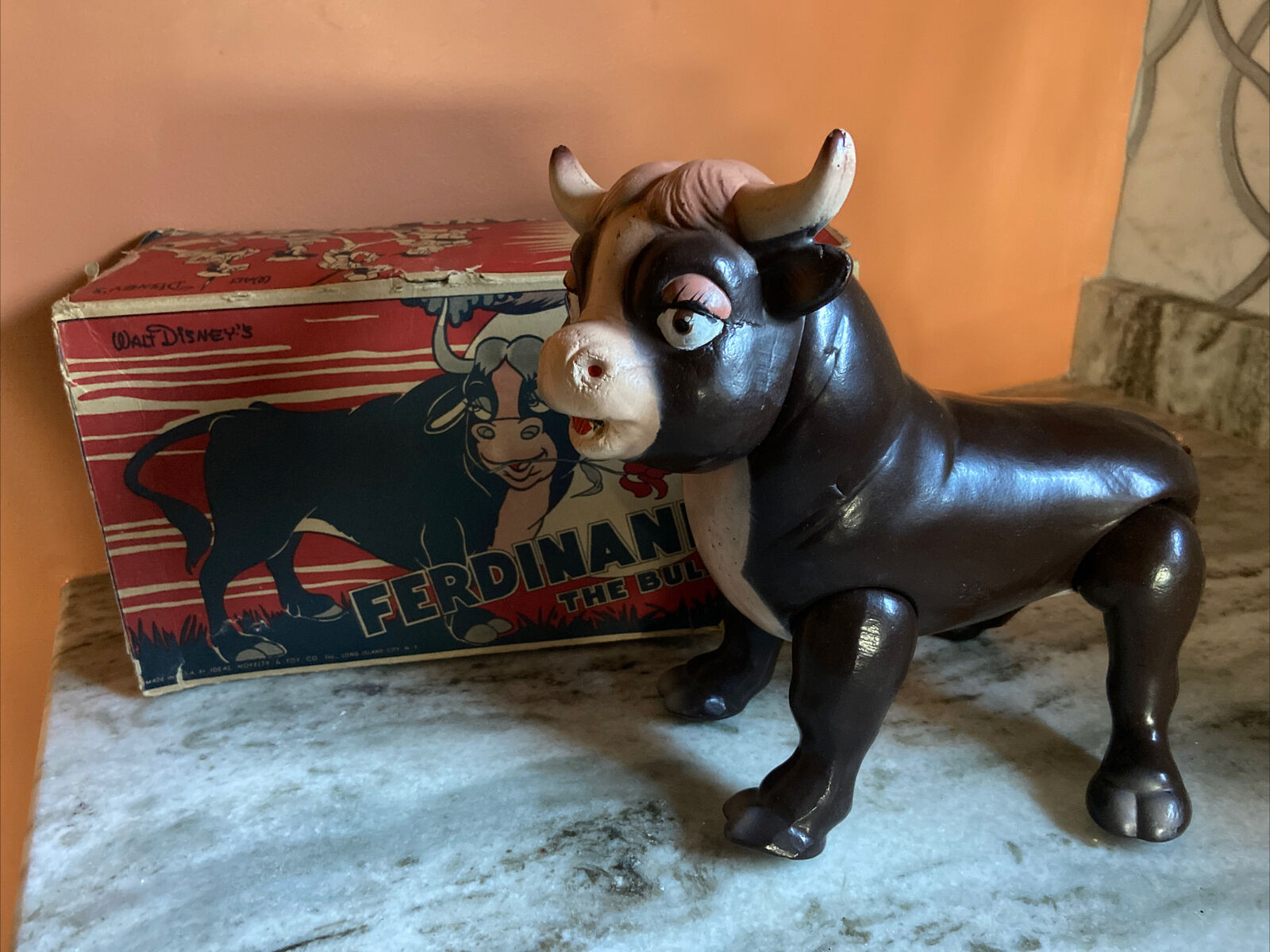 9 1/2 X 9" Ferdinand The Bull Ideal Composition Toy Walt Disney 1938 Box